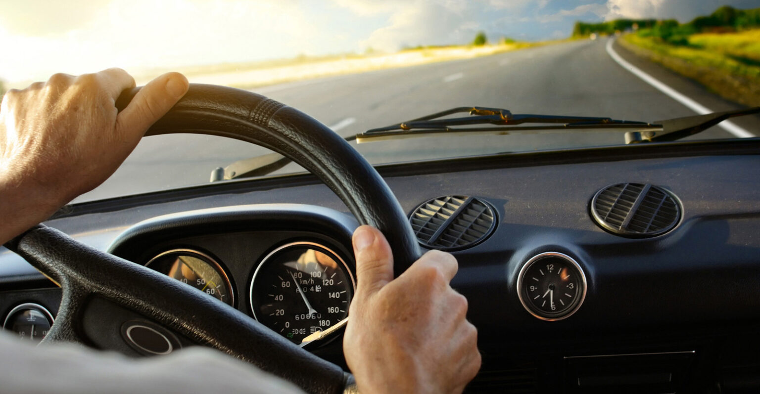 Norint užregistruoti automobilį, būtina būti akylesniais.