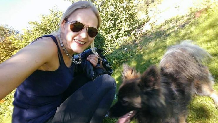  Dėl įtempto darbo grafiko M. Tubelytė retas svečias Lietuvoje. Tačiau pasitaikius galimybei ji skuba į gimtąjį Velželio kaimą, kur gali pasimėgauti akimirkomis stebėdama Nevėžį ir žaliuojančias pievas. Asmeninio archyvo nuotr.