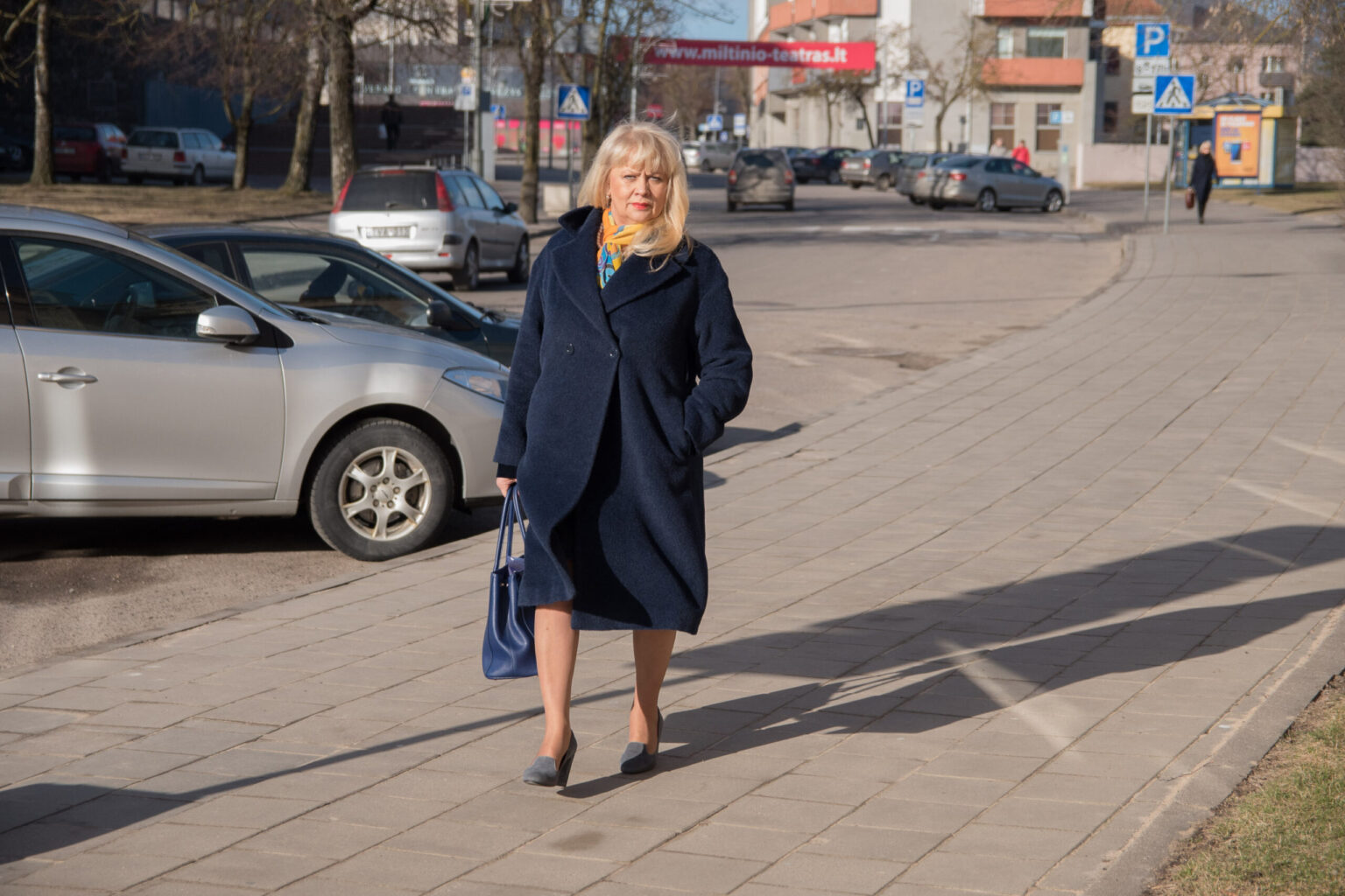 Panevėžio apygardos teismui nepavyko pradėti nagrinėti prekyba poveikiu, piktnaudžiavimo tarnyba ir kt. kaltinamos Visagino merės D. Štraupaitės bylos.