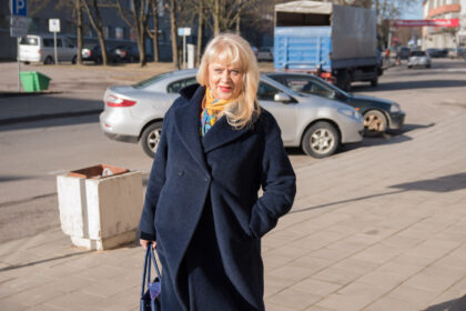 Panevėžio apygardos teisme šiandieną vykusiame Visagino merės Dalios Štraupaitės baudžiamosios bylos posėdyje byla nagrinėti iš esmės nepradėta.