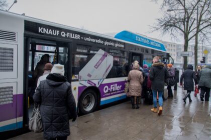 Nuo gegužės 1-osios Panevėžyje autobusų keleiviai galės įsigyti ir dienos bilietą, kuris leis važiuoti visais miesto maršrutais.