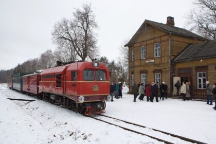 Legendiniu Panevėžio siauruku švęsti Užgavėnių į Rekstino mišką vykusi kompanija ironizuoja patyrusi išskirtinę atrakciją.