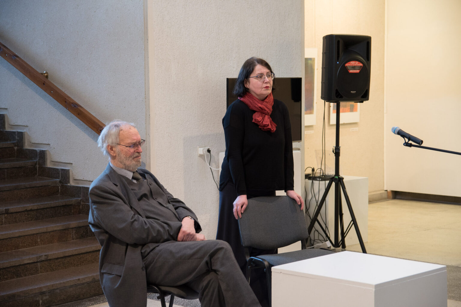 Aktoriaus Regimanto Adomaičio pristatinėti nereikia – jis žinomas daugybės žmonių, nepriklausomai nuo jų amžiaus, išsilavinimo, ar gyvenamosios vietos.