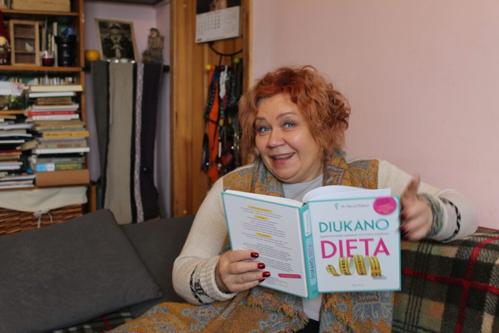 Pažįstama kaip pavalgiusios ir dėl to linksmos moteriškės vaidmens atlikėja aktorė Violeta Mičiulienė iš tiesų visą gyvenimą kovoja su antsvoriu.