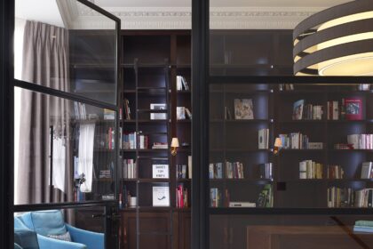 Knygos apie meną lietuvių kalba yra palyginti retos, galbūt todėl vos atsiradusios įdomesnės netrunka sulaukti menui neabejingų skaitytojų dėmesio.