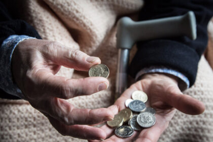 Kalbos apie neaiškią šiandien dirbančiųjų ateitį netyla, o itin mažos pensijos – opi problema ne tik Lietuvoje, bet ir visoje Europoje.