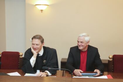 Prokuratūra teigia, kad buvusį Seimo narį Vitą Matuzą dėl sukčiavimo ir piktnaudžiavimo išteisinę teismai neatsižvelgė į netiesioginius bylos įrodymus.