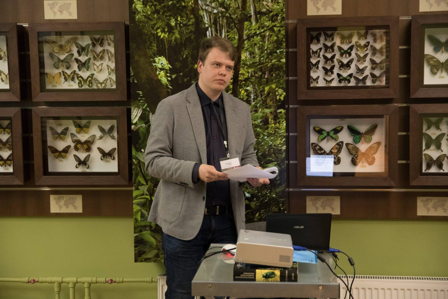 Pradėjus J. Tilvyčio gatvės rekonstrukcijos darbus, juos kuriam laikui teko pristabdyti, nes vienoje judriausių miesto vietų buvo aptikti žmonių kaulai.