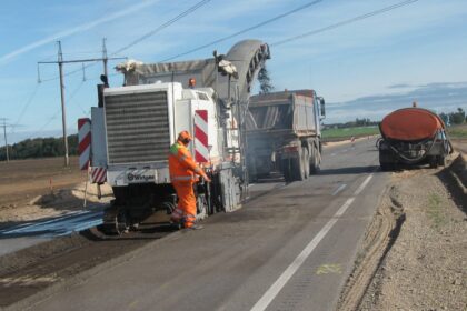 STT atliekant tyrimą dėl galimo piktnaudžiavimo vykdant viešuosius pirkimus kelių remonto srityje, įtarimai pareikšti ir dviem „Panevėžio kelių“ kelininkams
