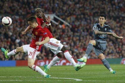 Ketvirtadienį paaiškėjo abu Europos lygos finalo dalyviai. Dėl nugalėtojų taurės šį sezoną susikaus „Manchester United“ ir Amsterdamo „Ajax“.