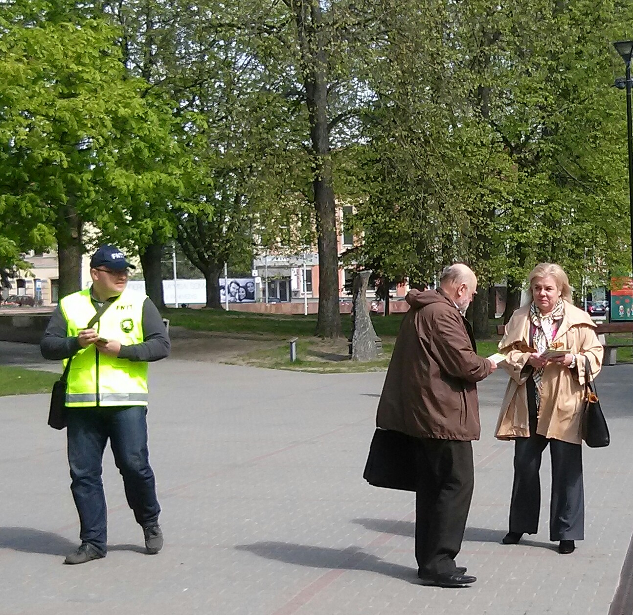 Panevėžyje, kaip ir visoje Lietuvoje, startavo pilietinė akcija „Šioje šalyje nėra vietos šešėliui“.