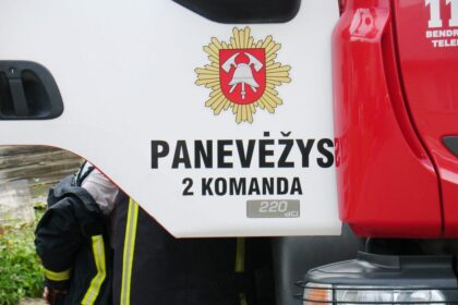 Šeštadienį paryčiais Panevėžio ugniagesiai gelbėtojai skubėjo į Lentpjūvių gatvę.