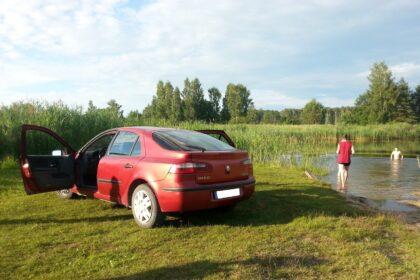Su vasaros pradžia aplinkosaugininkai leidžiasi į pažeidėjų medžioklę. Birželio pirmąją prasideda akcija „Automobilį statyk atsakingai“.