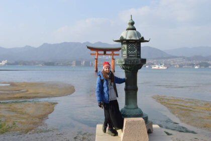 Esi jaunas tol, kol dar lieka pirmųjų kartų – šie dainininko Andriaus Mamontovo žodžiai puikiai atspindi Karolinos Vijeikytės gyvenimą.