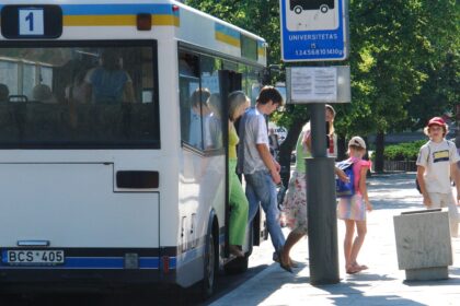 Nuo gegužės Panevėžyje įdiegus dienos bilietą važiuoti miesto maršrutiniais autobusais, juo per mėnesį pasinaudojo daugiau nei trys tūkstančiai keleivių.