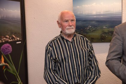 Panevėžio fotografijos galerijoje galima išvysti žinomo fotomenininko Liongino Skrebės parodą „80 gyvenimo mylių“, žyminčių jo gyvenimą.