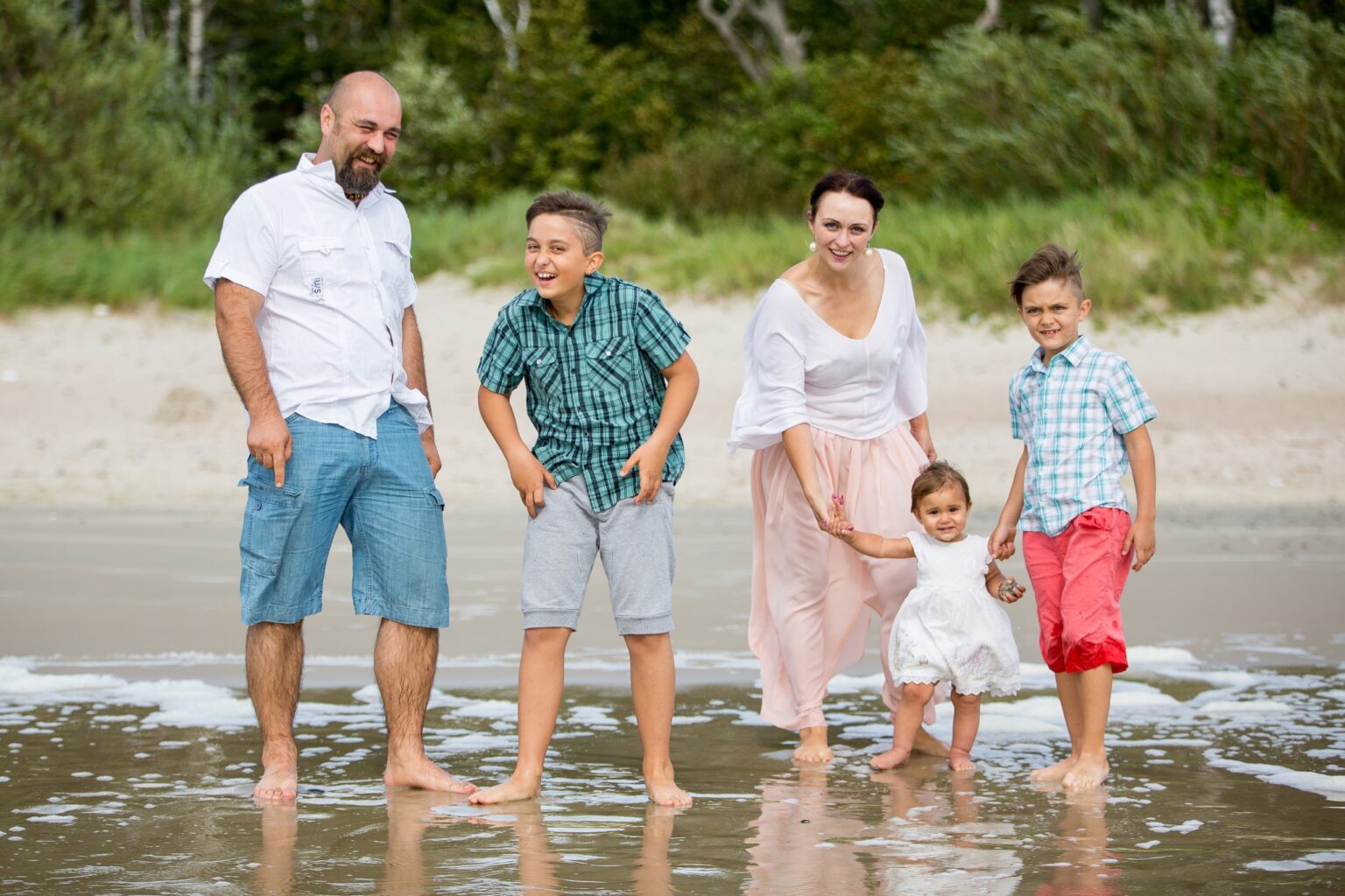 Menininkę Guodą, jos vyrą baikerį Gintarą ir tris jų vaikus aplinkiniai vadina „5G šeima“. Ir iš tiesų tai tvirta, aktyvi ir itin spalvinga komanda.