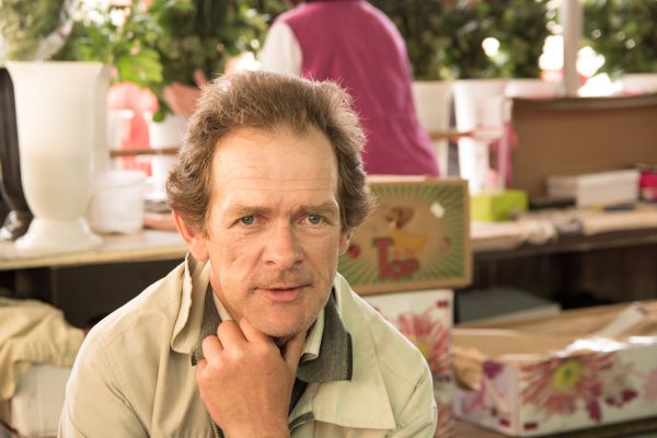 A. Kisielius sakė į mišką einantis kaip į daržą – visos grybingos vietos jam puikiai žinomos, tik kad žmonės nepuola pirkti miško gėrybių. T. Šiaudinio nuotr.