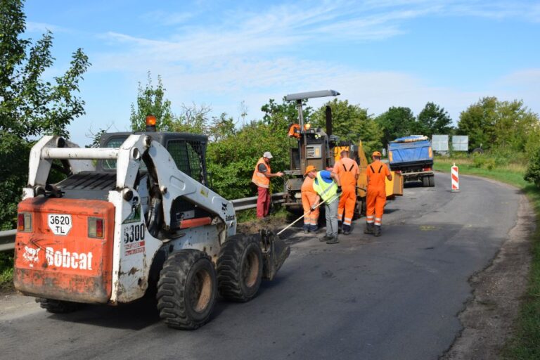 Išgarsėjęs dėl kojomis gatvėse lopomų duobių Panevėžio kelininkai imasi taisyti savo pašlijusį įvaizdį.