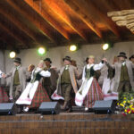 Jau 10-ąjį kartą Miežiškių bendruomenė susibūrė į didžiausią miestelio metų renginį – Šv. Baltramiejaus atlaidus, kuriuose atsisveikinta ir su gandrais.