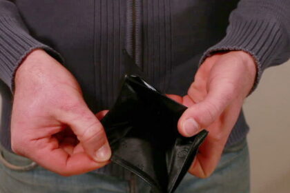 Lietuvoje pernai žemiau skurdo rizikos ribos gyveno apie 630 tūkst. asmenų, kurie sudarė 21,9 proc. visų šalies gyventojų.