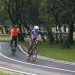 Vakar Senvagės vandenyse plaukimo rungtyje startavę, iki pat ryto ištvermę ant dviračių demonstravę ultratriatlono entuziastai, fizines galimybes ir geležinę valią jau rodo bėgdami.