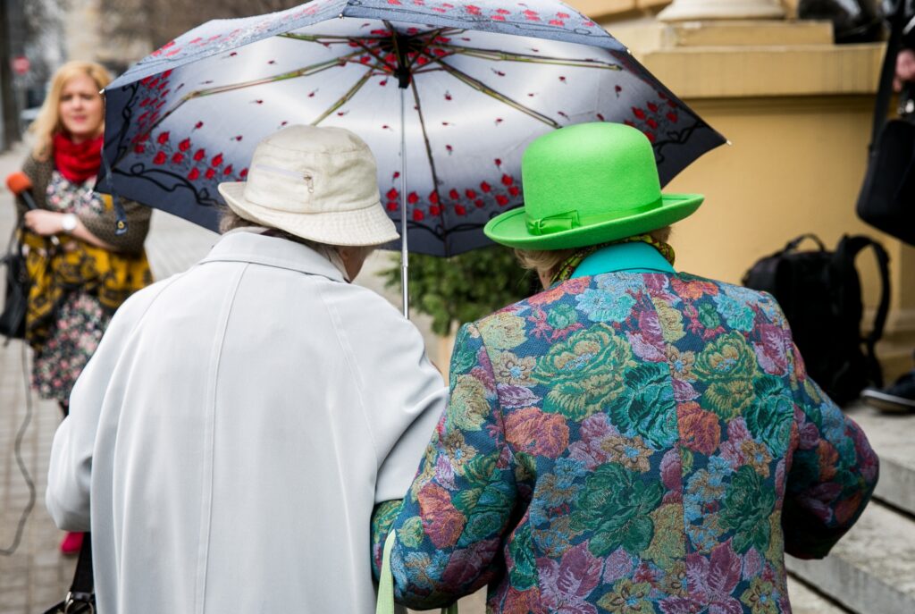 Ministrų kabinetas trečiadienį nutarė nuo spalio bazinę pensiją padidinti 10 eurų iki 130 eurų.