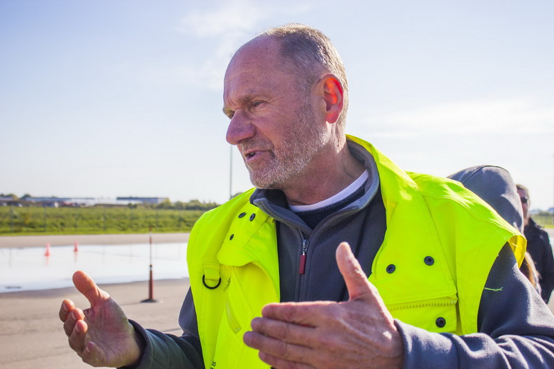 Panevėžio darbo rinkos mokymo centro Vairuotojų praktinio mokymo vadovas Vytautas Šakėnas. M. GARUCKO nuotr.