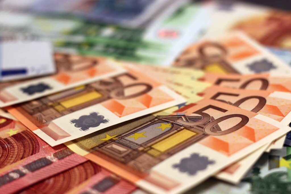 2016 metais Lietuva leido Europos sąjungos (ES) paramai praplaukti pro šalį – nepaliesti liko 650 mln. eurų.