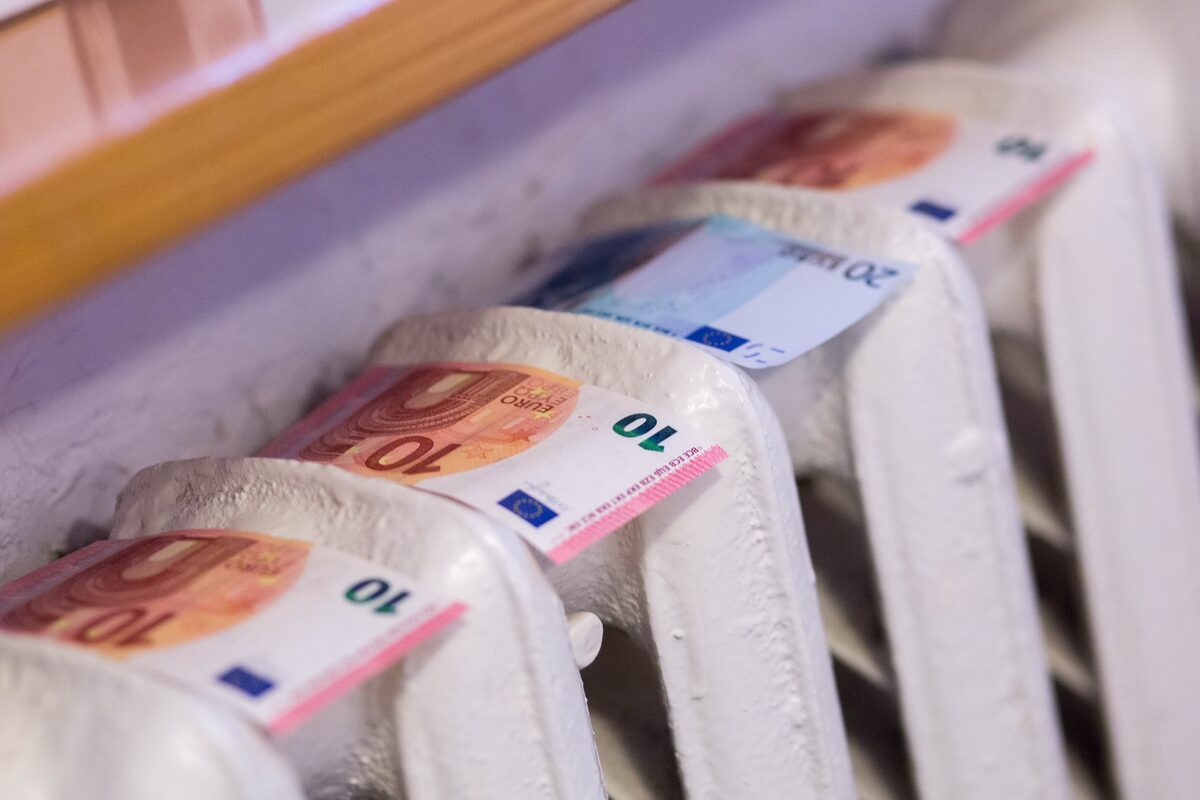 Spalį prasidedant šildymo sezonui, įsigalioja mažesnis – 9 proc. pridėtinės vertės mokestis (PVM) centralizuotam šildymui.