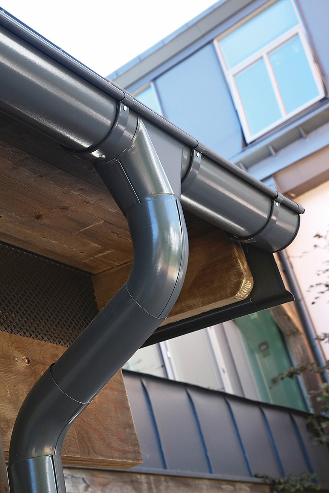 Plieninė stogų danga