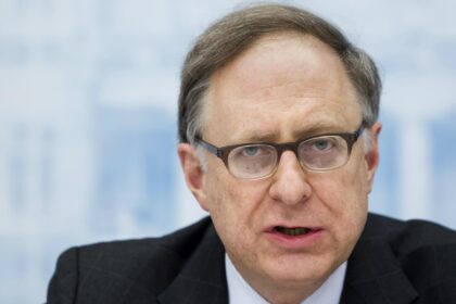 Jungtinės Valstijos netrukus gali nuspręsti dislokuoti papildomą karių brigadą Europoje