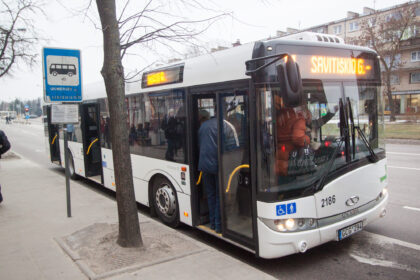 Panevėžio miesto savivaldybės meras Rytis Račkauskas kreipėsi į Panevėžio apygardos prokuratūrą. Prokurorų prašoma išsiaiškinti, ar Specialiųjų tyrimų tarnybos (STT) pateiktos išvados dėl trijose Savivaldybės įmonėse nustatytų pažeidimų nesuteikia pagrindo pradėti ikiteisminių tyrimų dėl korupcinio pobūdžio ir kitų nusikalstamų veikų.