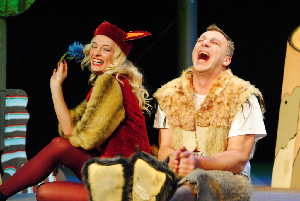 Panevėžio teatro „Menas“ aktorė, televizijos žiūrovams puikiai pažįstama iš televizijos serialų „Moterys meluoja geriau“ bei „Rezidentai“, Justina Žiogaitė-Butkienė šiuo metu gyvena džiugiomis nuotaikomis.