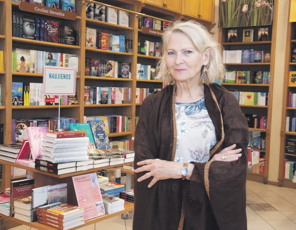 K. Masiulytei-Paliulienei šie metai dosnūs apdovanojimais. Be Metų panevėžietės, ji pelnė Prancūzijos garbės legiono ordino kavalieriaus vardą.