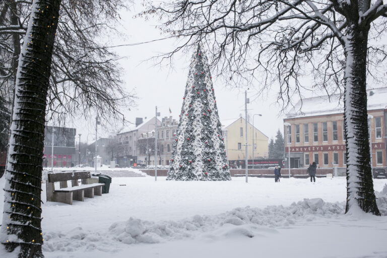 Kalėdos šiemet turėtų prabėgti be sniego, o temperatūra bus didesnė nei nulis laipsnių, žada sinoptkai.