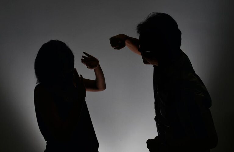 Savaitgaliais meilė neretai tampa matuojama taurelėmis.