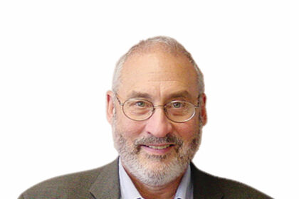 Mokslininkai seniai prognozuoja, kad didesnė tarša kilstels vidutinę temperatūrą ir padidins ekstremalių reiškinių, kaip uraganas Harvis, susidarymą.