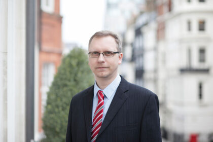 Rusijos santykių su Vakarais eksperto Antono Šechovcovo teigimu, iš Vakarų kylančią grėsmę Vladimiro Putino režimas išsigalvoja.