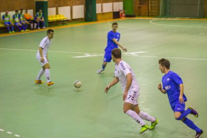 Lietuvos salės futbolo A lygoje šį savaitgalį baigėsi pirmojo rato varžybos.