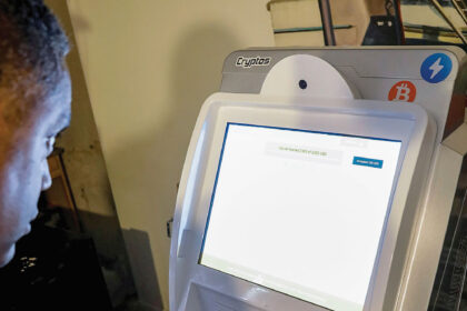 Keletą tūkstančių metų siekiančią pinigų evoliuciją kriptovaliutos sutraukė į mažiau nei dešimtmetį