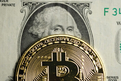 Vienas juokingų dalykų biržoje yra tai, kad kiekvieną kartą, kai vienas asmuo perka, kitas – parduoda. Ir abu mano, kad yra protingi.