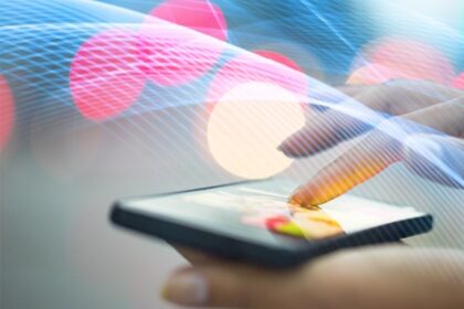 Sumokėti už paslaugas ar apsipirkti internetu yra greičiau, patogiau ir pigiau. Lietuvos mobiliojo ryšio lyderė „Tele2“ internetu perkantiems klientams parengė daugybę sutaupyti padėsiančių pasiūlymų.