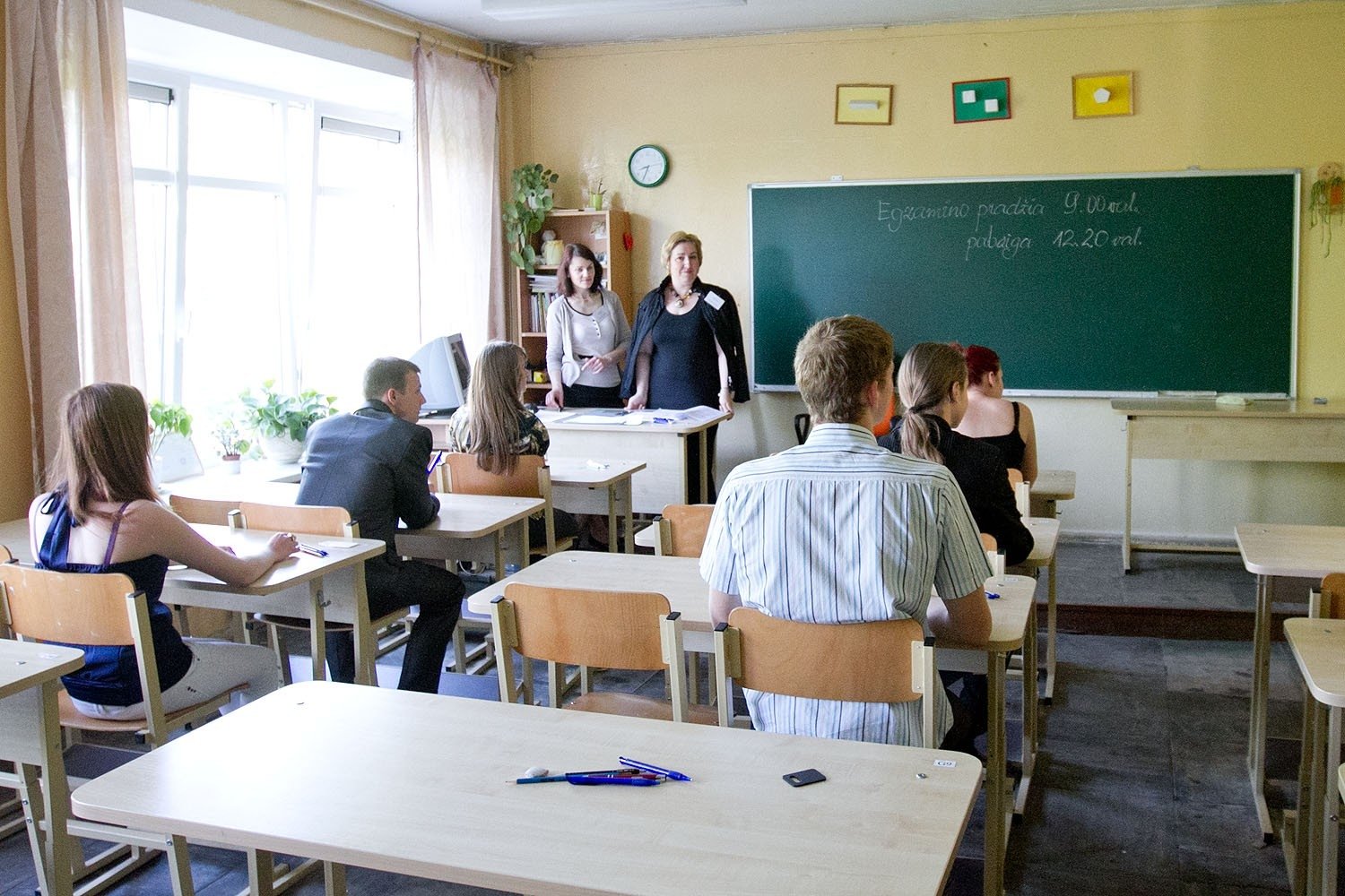 Šiųmečiai abiturientai brandos egzaminus laikys jau kitaip, nei pernykščiai. Ir didesnė dalis pokyčių bus susiję su lietuvių kalbos bei literatūros egzaminais.