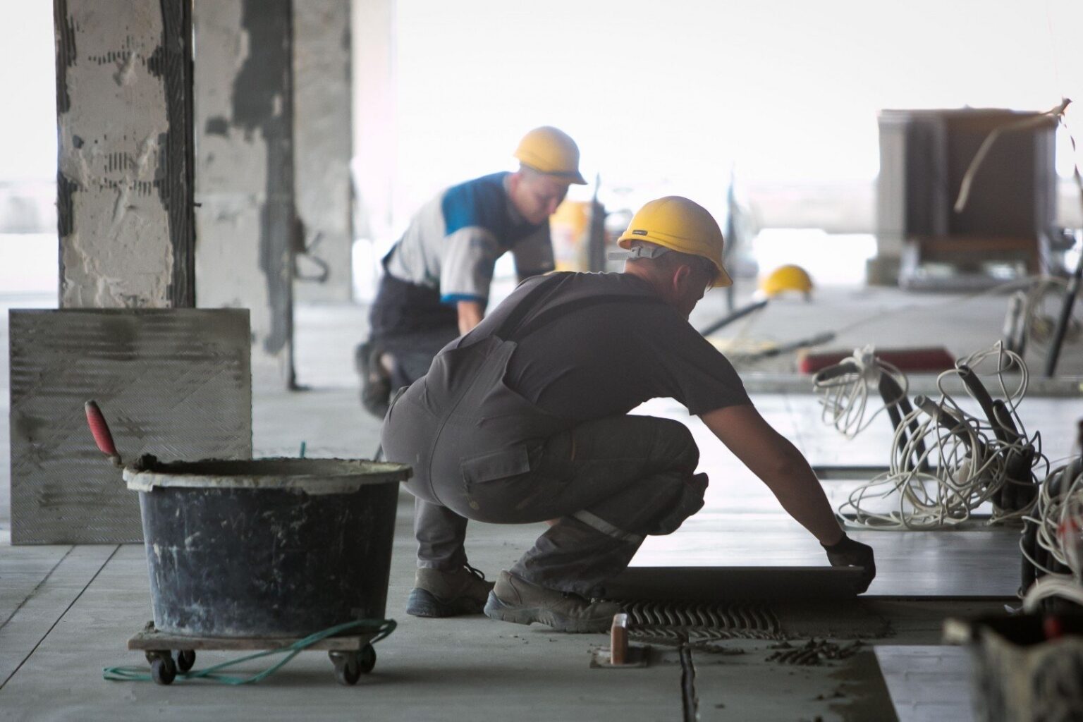 Pernai į Lietuvą atvyko dirbti beveik dvigubai daugiau užsieniečių nei metais anksčiau, dauguma jų yra ukrainiečiai, rodo statistika.