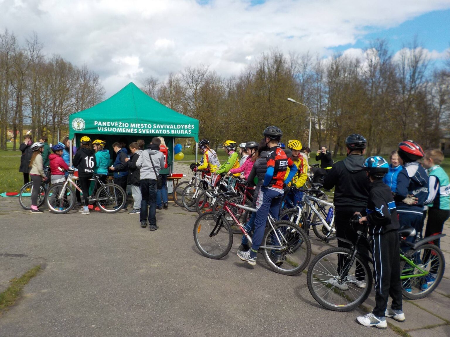 Panevėžio visuomenės sveikatos biure jau kurį laiką tvyrojusi įtampa sprogo – nuo pat biuro įkūrimo pradžios vadove dirbusi Sonata Steniulienė pateikė prašymą atleisti ją iš užimamų pareigų.