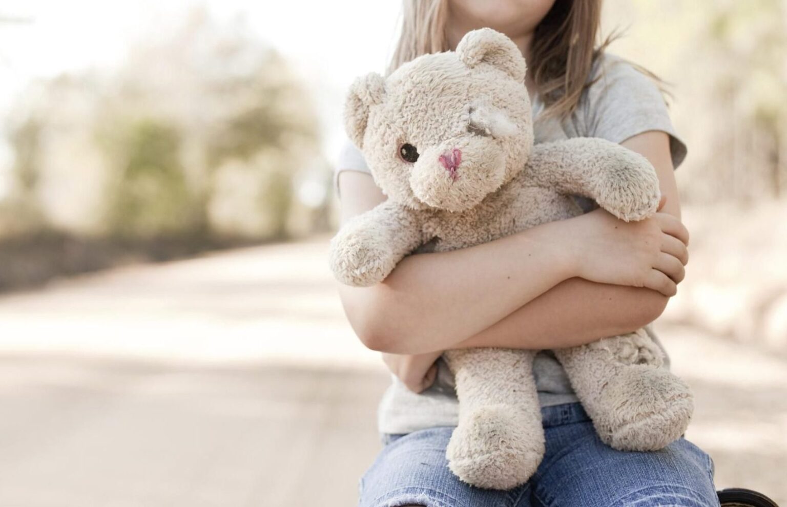 Panevėžyje į mokyklą atėjusi mažametė papasakojo, jog namuose ją trankė tėvas.