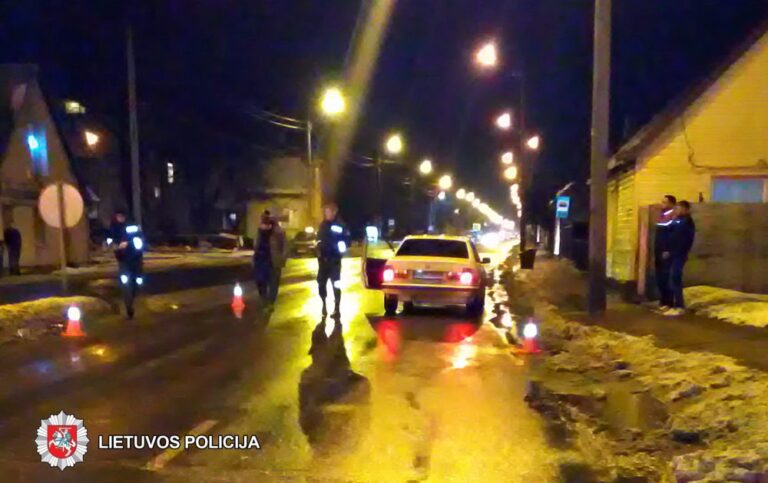 Gruodžio 22 d. 18.11 val. Panevėžyje, Smėlynės g., baltos spalvos automobilis „BMW 525“ partrenkė per nereguliuojamą pėsčiųjų perėją ėjusį pėsčiąjį.
