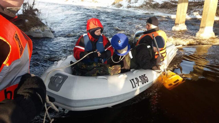 Praėjo daugiau nei aštuonios paros, kai nerandama iš savo namų kiemo Panevėžio rajone, Kunciagalos kaime dingusio dar nė dviejų neturinčio mažylio.