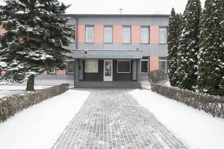 Specialiųjų tyrimų tarnybai (STT) pateikus išvadas dėl trijose Savivaldybės įmonėse – UAB „Panevėžio gatvės“, AB „Panevėžio butų ūkis“, UAB „Panevėžio autobusų parkas“– nustatytų pažeidimų, meras Rytis Račkauskas susitiko su šių įmonių vadovais.